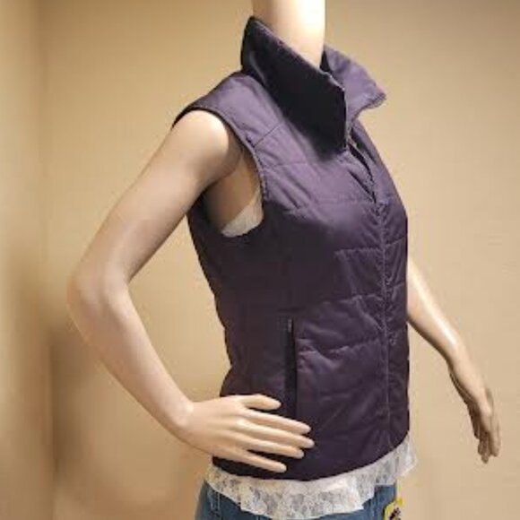 Port Authority Lightweight Rich Plum Women's Vest - Size Small - Picture 1 of 10